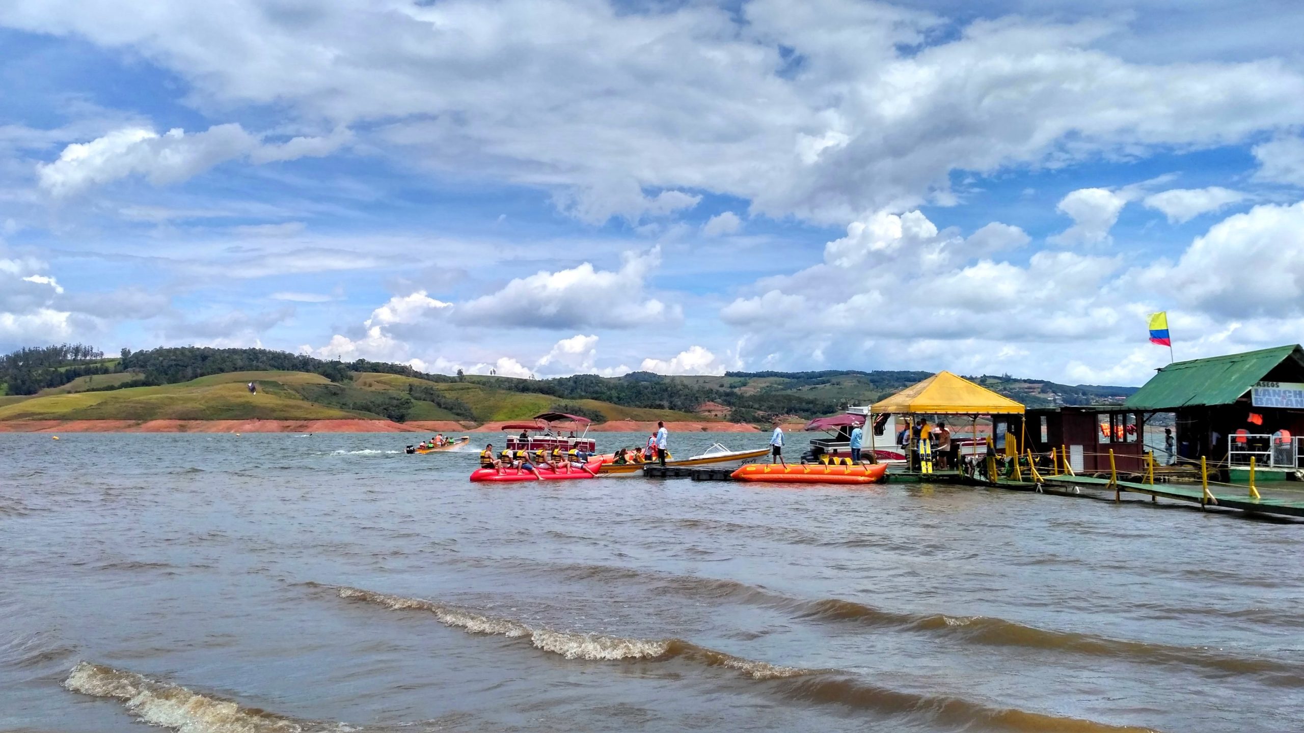 Lago Calima Paisaje